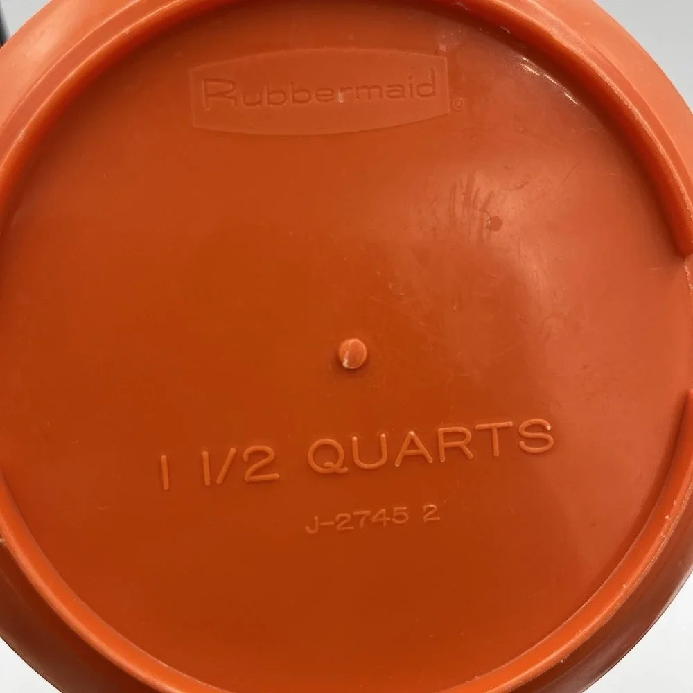 Vintage orange rubbermaid